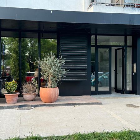 Eleven Appartement Podgorica Buitenkant foto